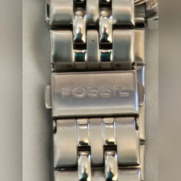 Fossil Watch JR-9948 Extremely Rare Pink Floating Face